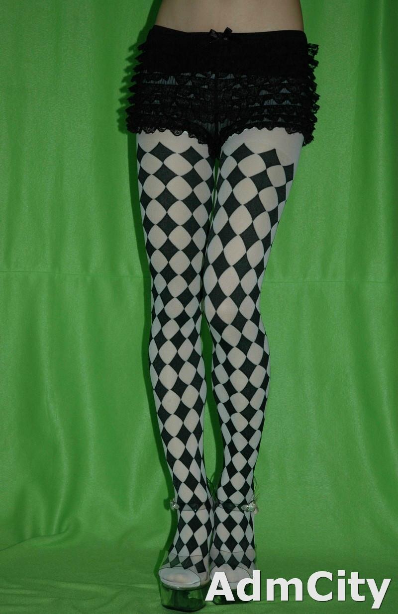 Admcity opaque diamond checker tights pantyhose black/white one size 